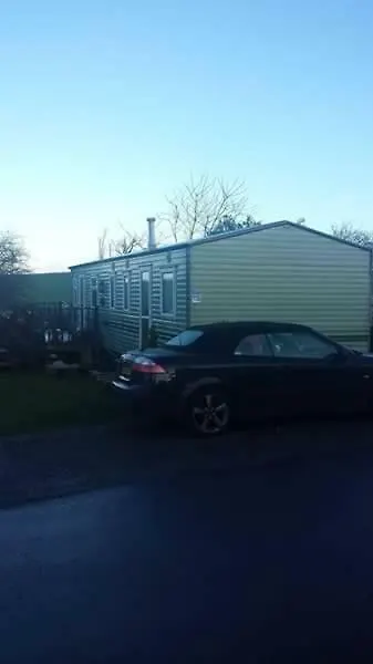 Delightful 3 Bedroom Holiday Home With Balcony Overlooking Fields And A Stream Gisburn 0*,